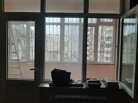 Kirayə verilir 4 otaqlı mənzil 150 m²