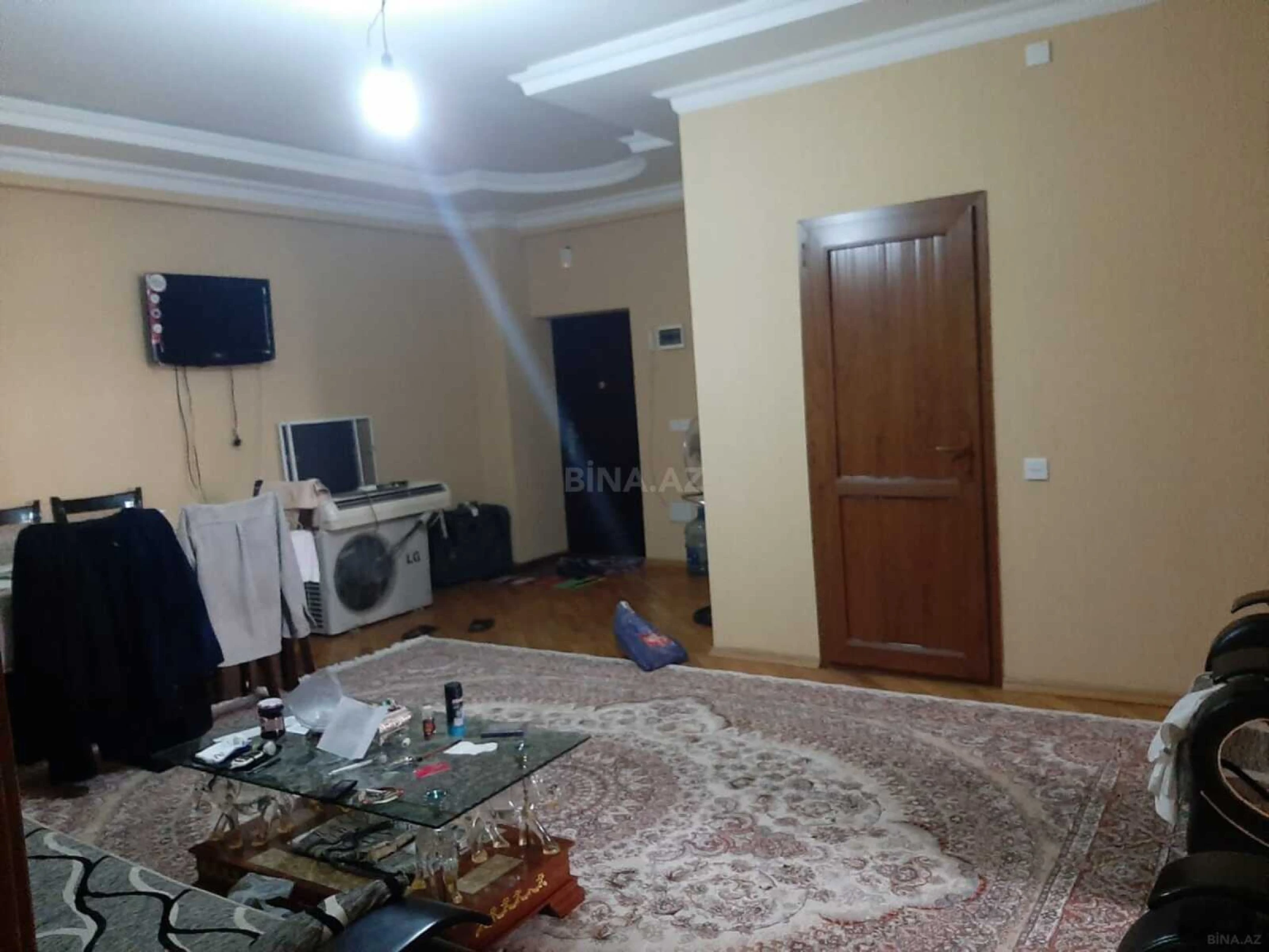 Kirayə verilir 4 otaqlı mənzil 150 m²