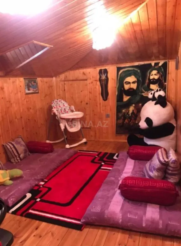 Satılır 4 otaqlı mənzil 180 m²