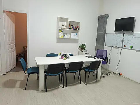 Kirayə verilir 3 otaqlı ofis 70 m²
