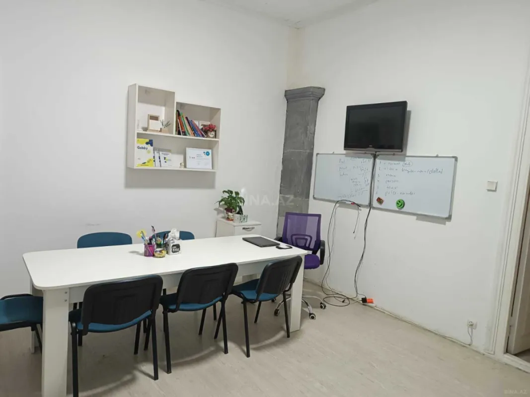 Kirayə verilir 3 otaqlı ofis 70 m²
