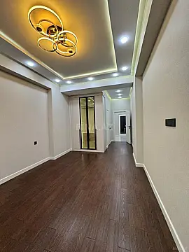 Satılır 3 otaqlı mənzil 173 m²