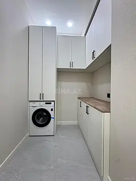 Satılır 3 otaqlı mənzil 173 m²