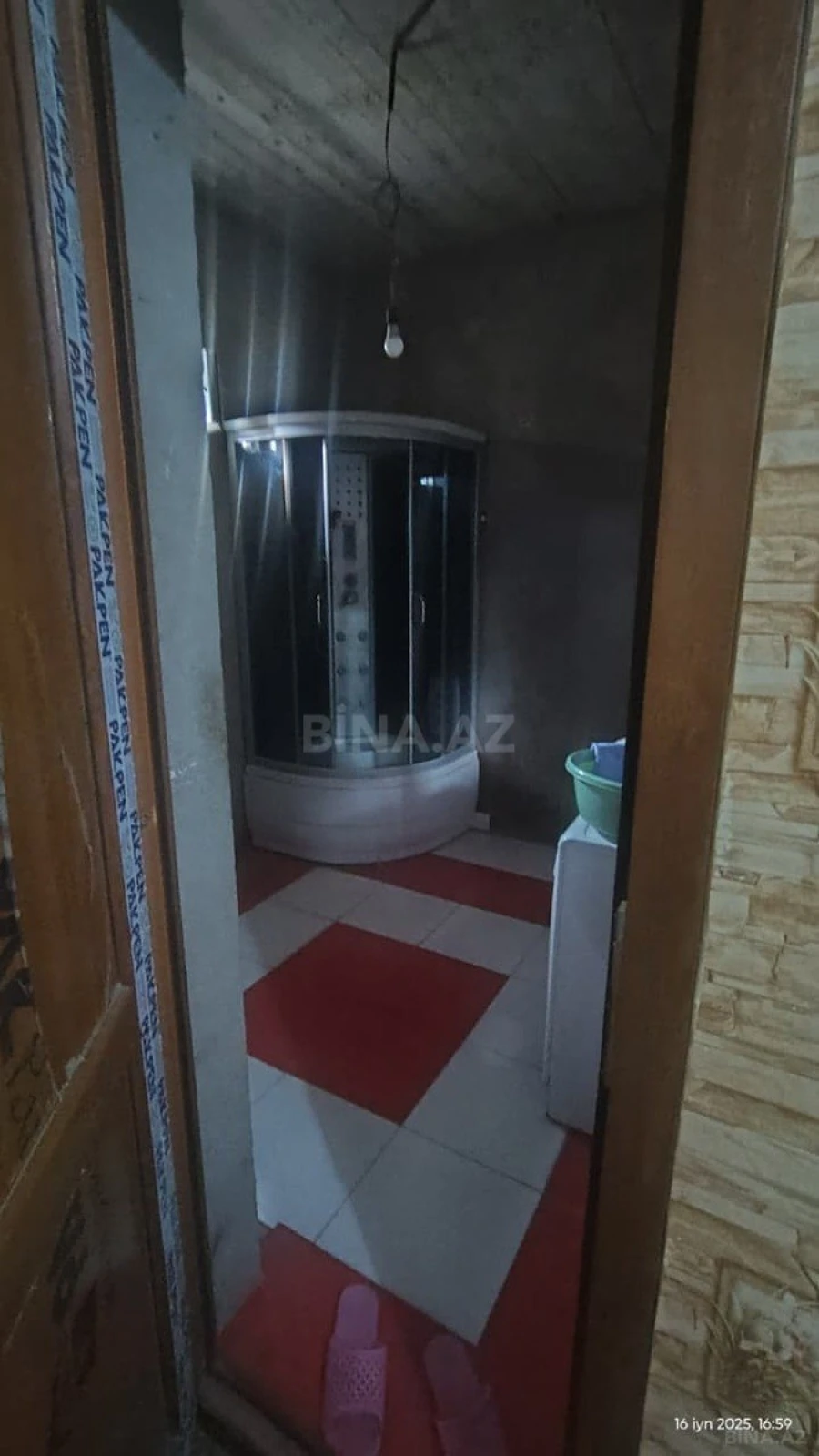 Satılır 5 otaqlı həyət evi 200 m²