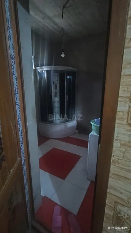 Satılır 5 otaqlı həyət evi 200 m²