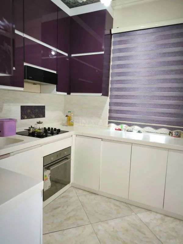 Satılır 5 otaqlı həyət evi 200 m²