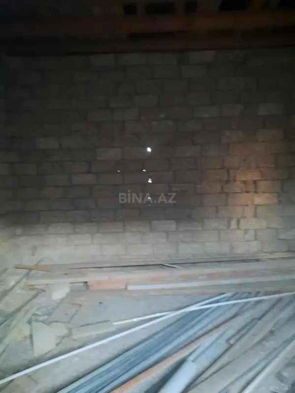 Satılır 5 otaqlı həyət evi 200 m²