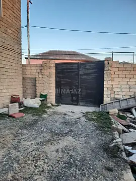 Satılır 5 otaqlı həyət evi 200 m²