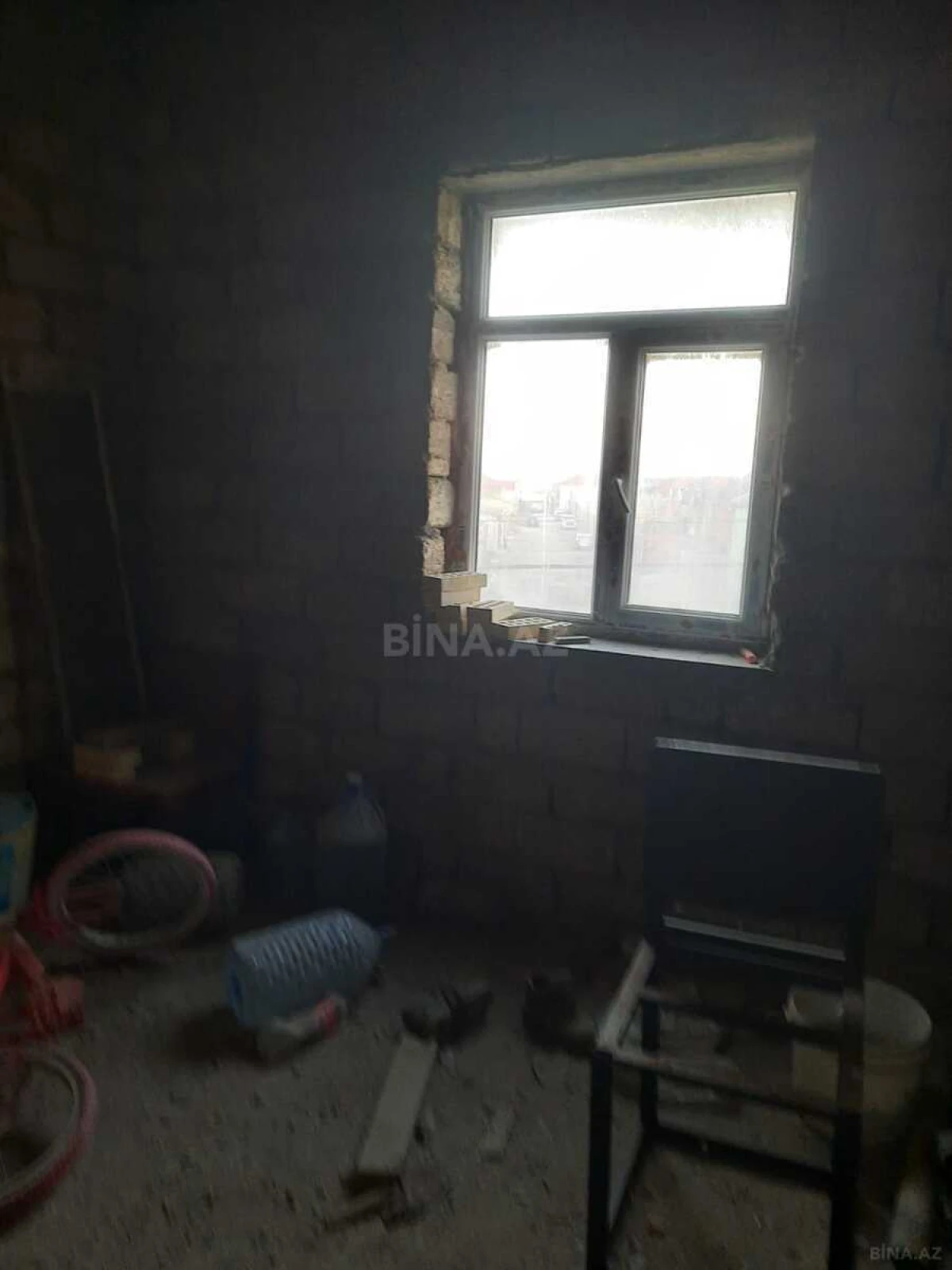 Satılır 5 otaqlı həyət evi 200 m²