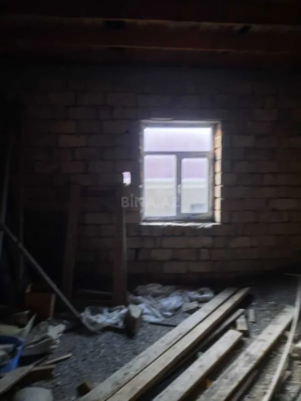 Satılır 5 otaqlı həyət evi 200 m²