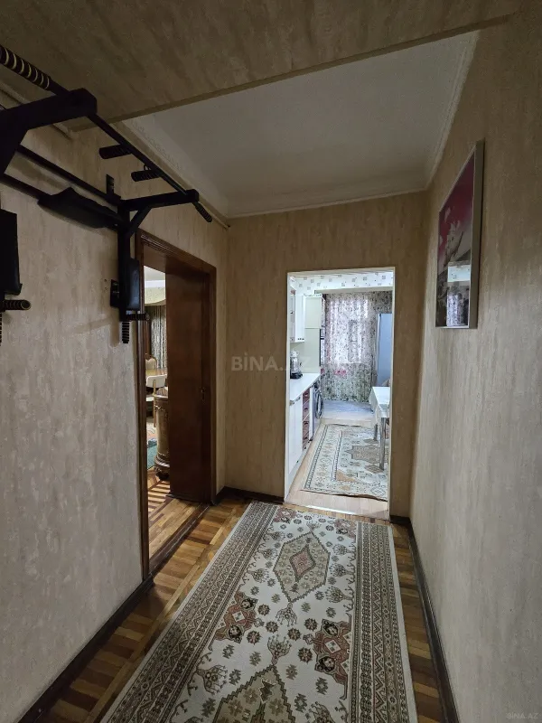 Satılır 4 otaqlı mənzil 110 m²