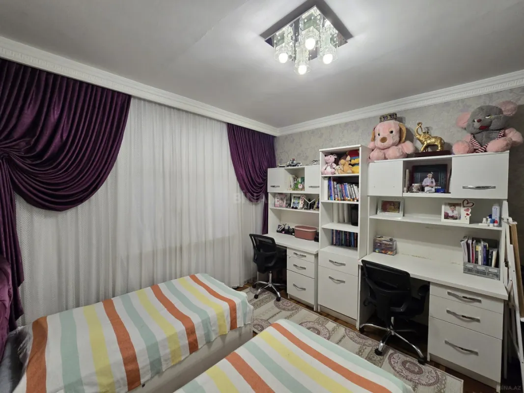 Satılır 4 otaqlı mənzil 110 m²