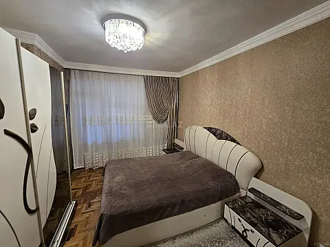 Satılır 4 otaqlı mənzil 110 m²