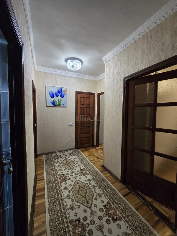 Satılır 4 otaqlı mənzil 110 m²