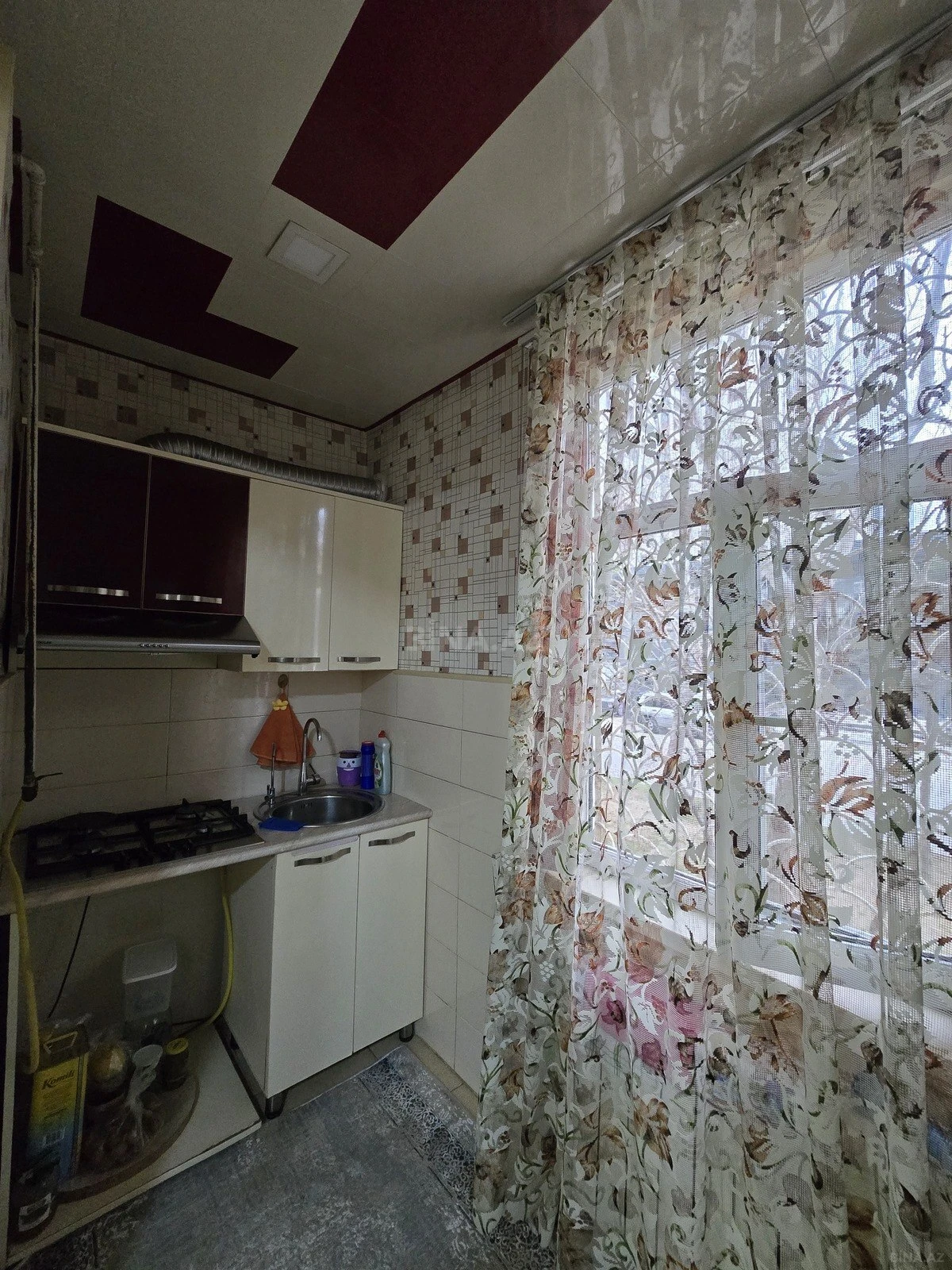 Satılır 4 otaqlı mənzil 110 m²