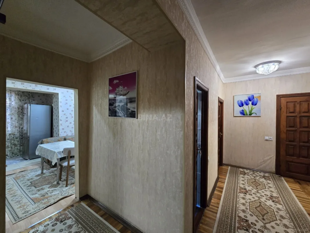 Satılır 4 otaqlı mənzil 110 m²