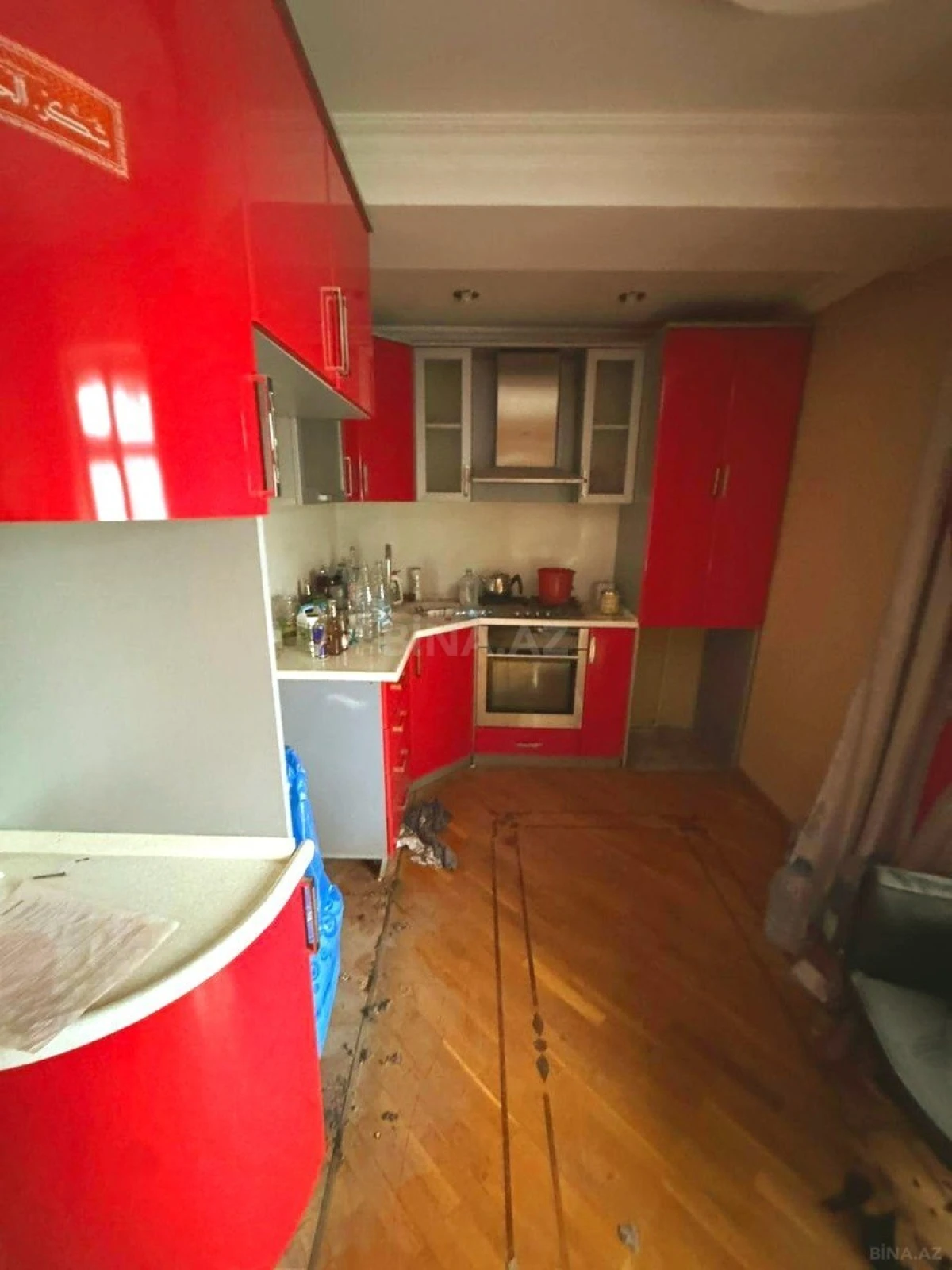 Satılır 2 otaqlı mənzil 75 m²