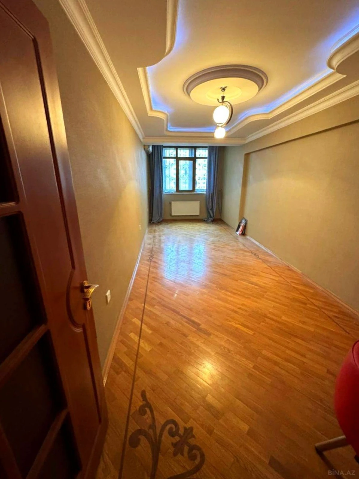Satılır 2 otaqlı mənzil 75 m²