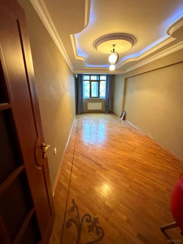 Satılır 2 otaqlı mənzil 75 m²