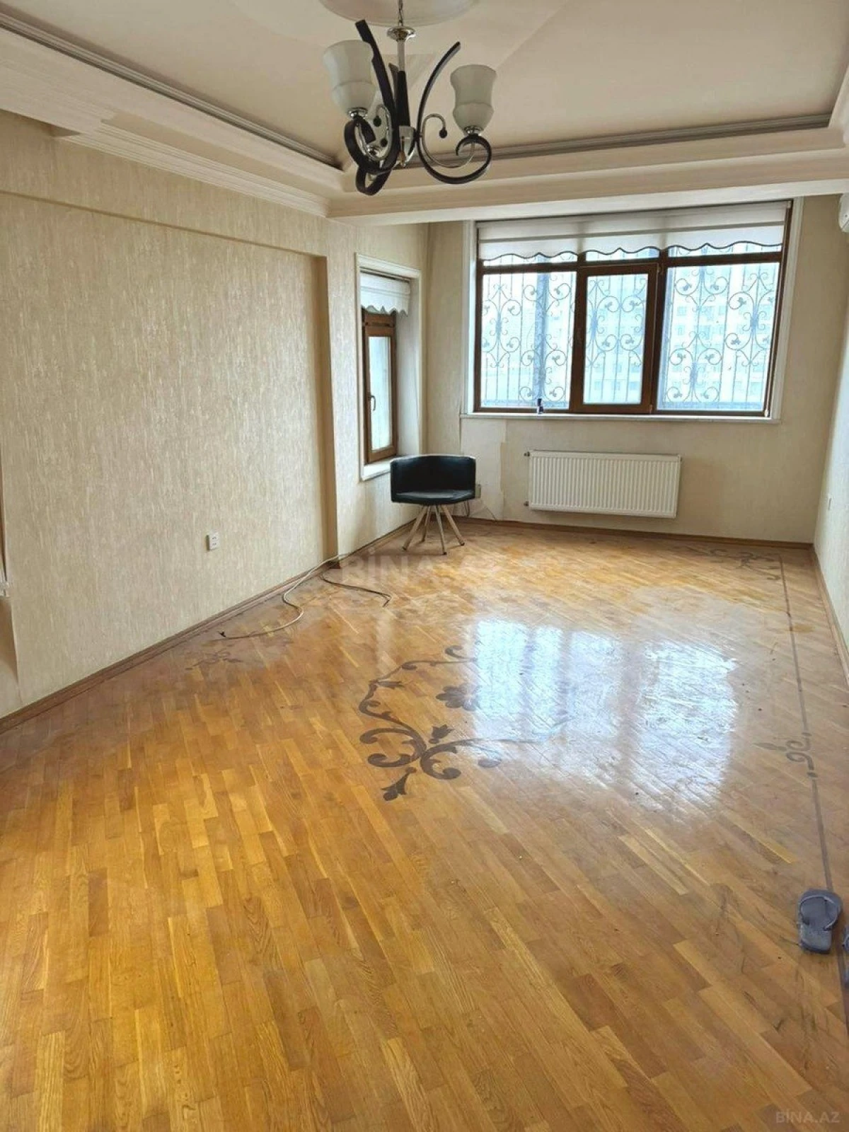 Satılır 2 otaqlı mənzil 75 m²