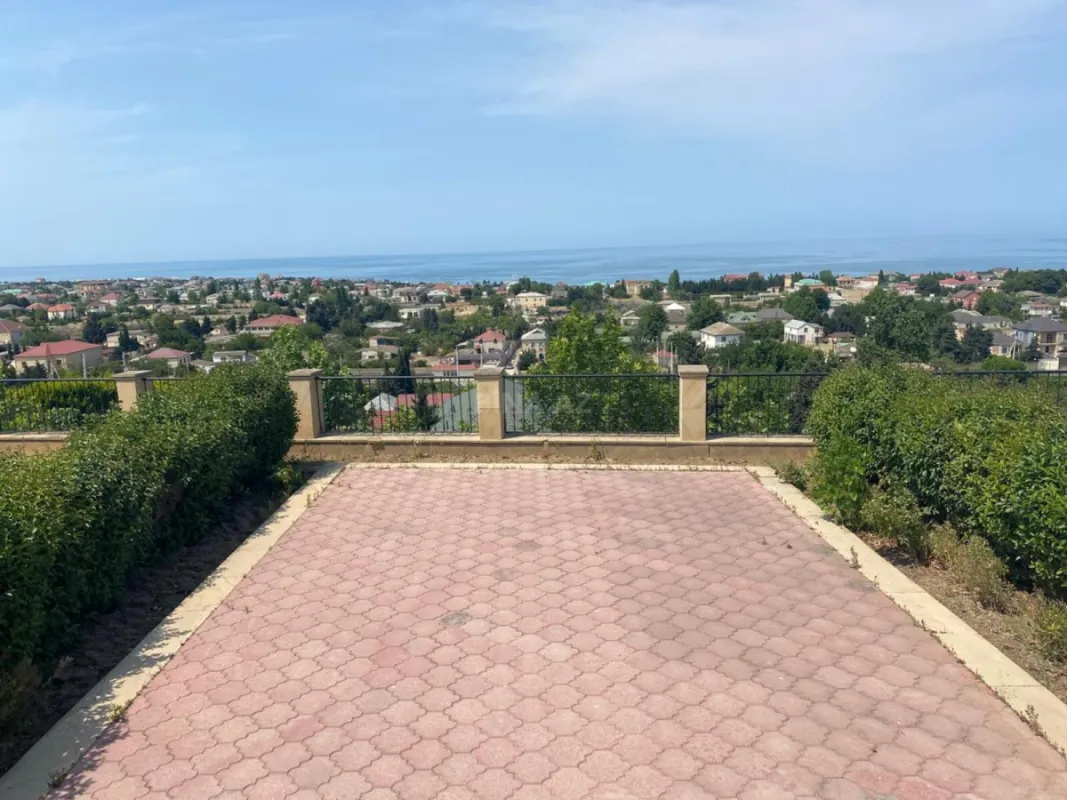 Satılır 4 otaqlı həyət evi 135 m²