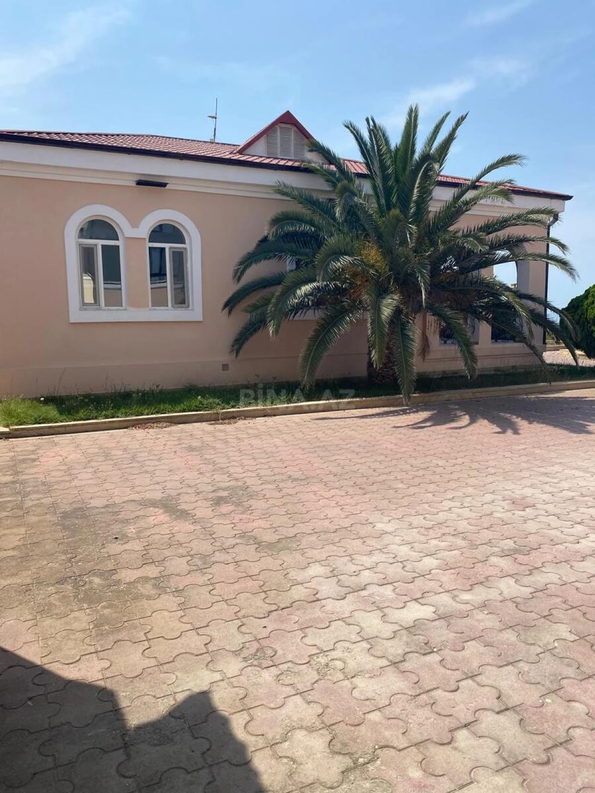 Satılır 4 otaqlı həyət evi 135 m²