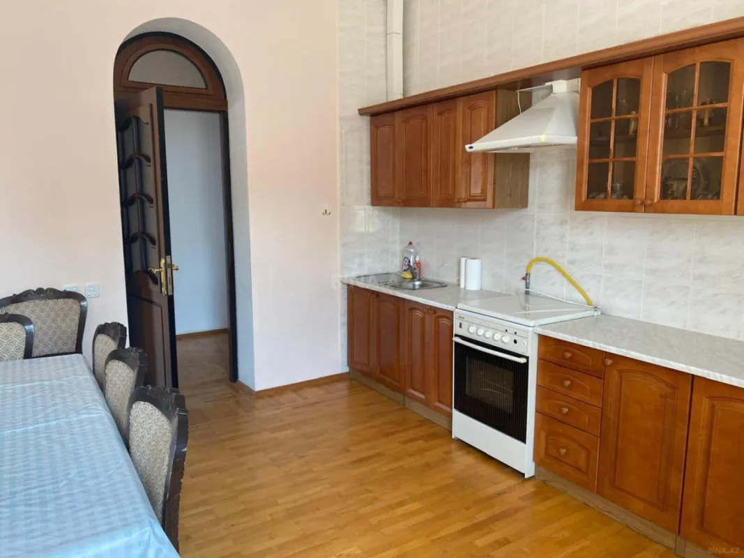 Satılır 4 otaqlı həyət evi 135 m²