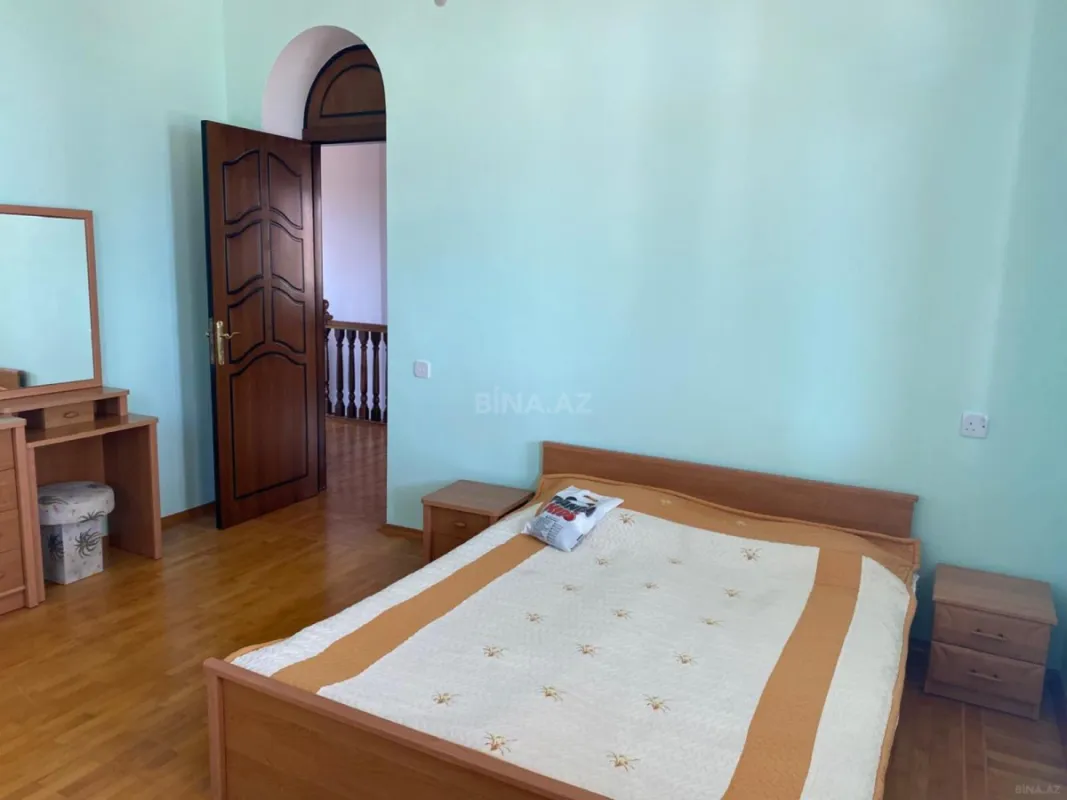 Satılır 4 otaqlı həyət evi 135 m²