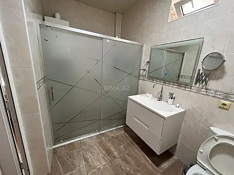 Kirayə verilir 4 otaqlı həyət evi 300 m²