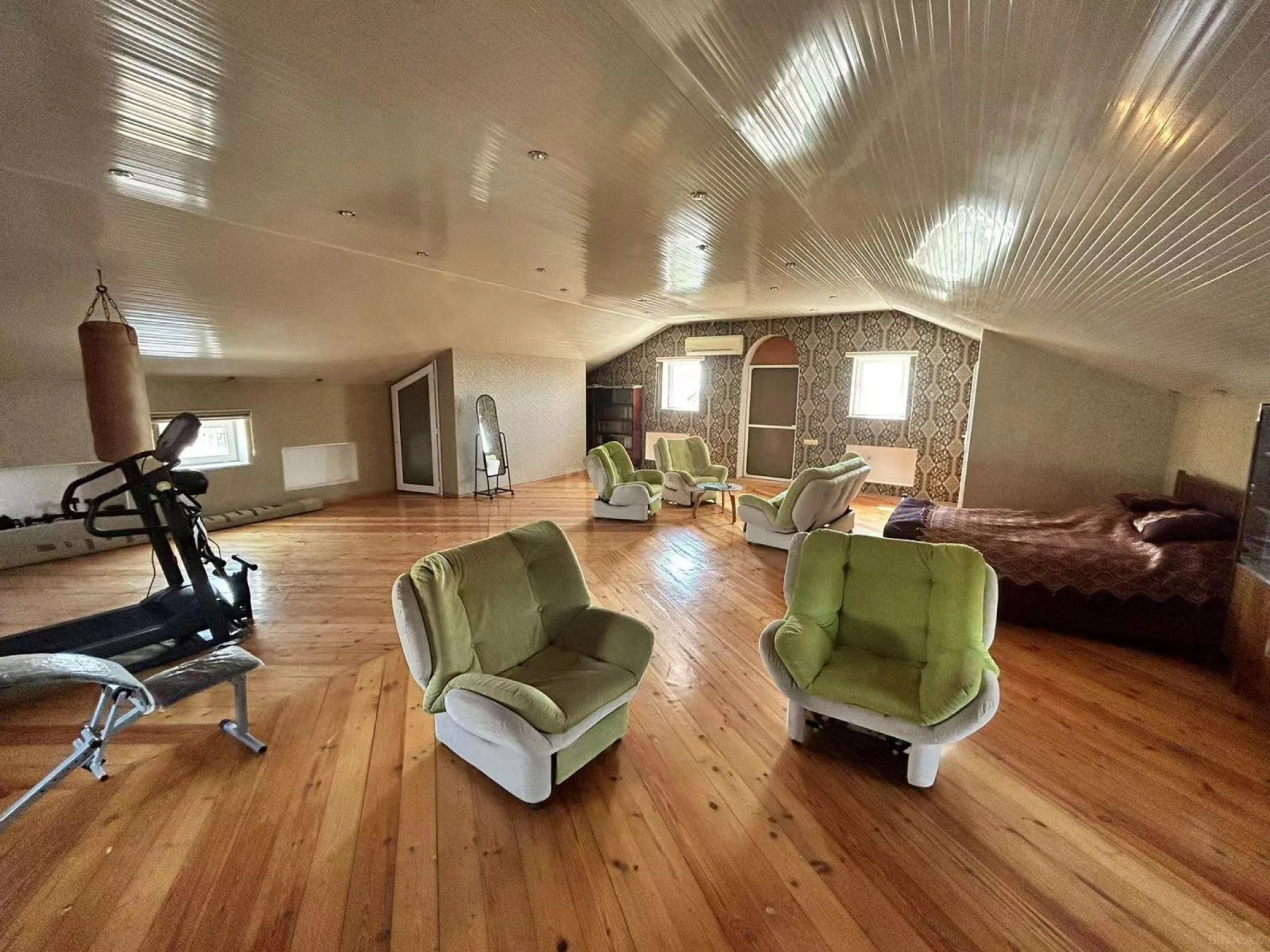 Kirayə verilir 4 otaqlı həyət evi 300 m²