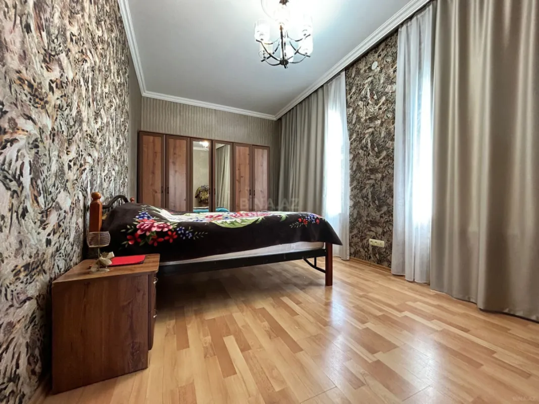 Kirayə verilir 4 otaqlı həyət evi 300 m²