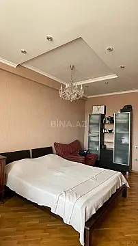 Satılır 3 otaqlı mənzil 140 m²