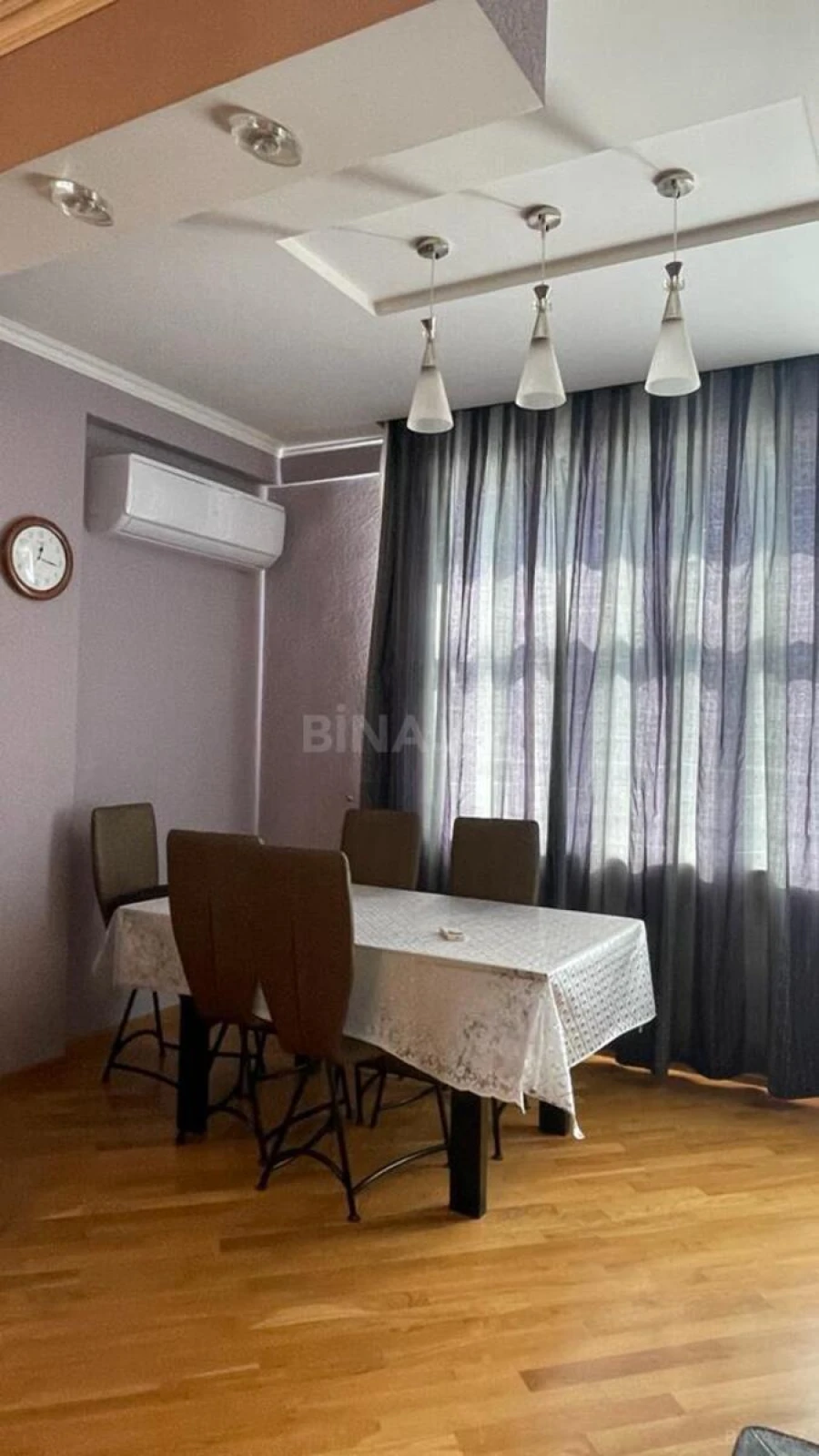 Satılır 3 otaqlı mənzil 140 m²