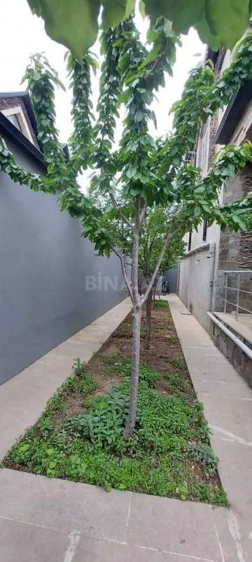 Satılır 4 otaqlı həyət evi 200 m²