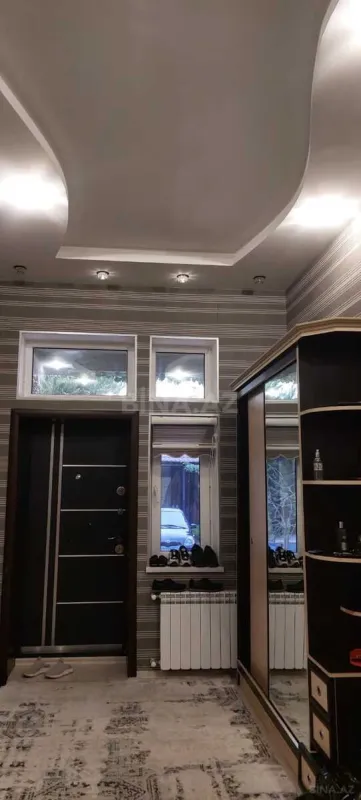 Satılır 4 otaqlı həyət evi 200 m²