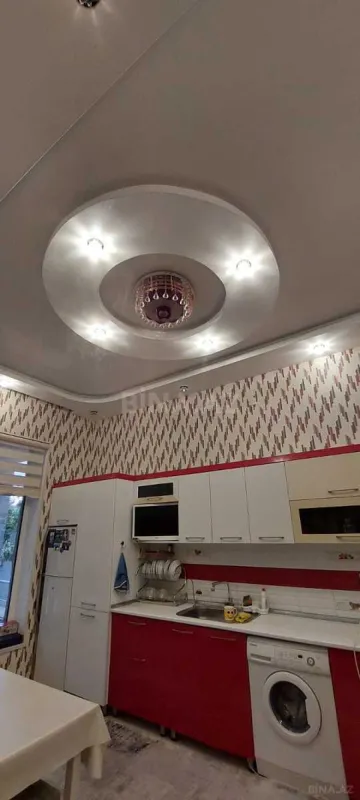 Satılır 4 otaqlı həyət evi 200 m²