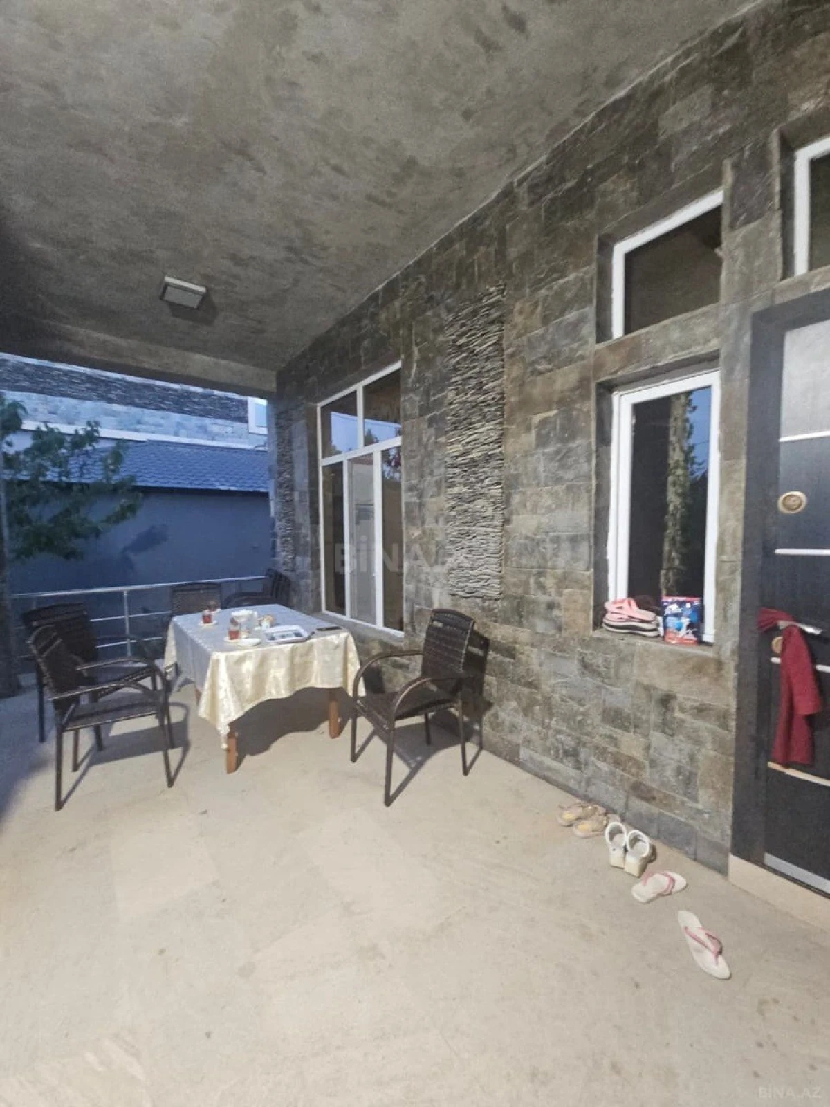 Satılır 4 otaqlı həyət evi 200 m²