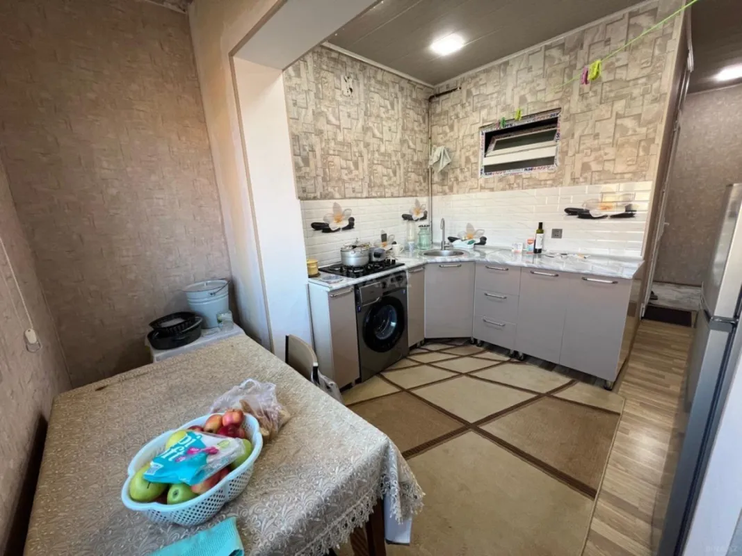 Satılır 1 otaqlı mənzil 45 m²