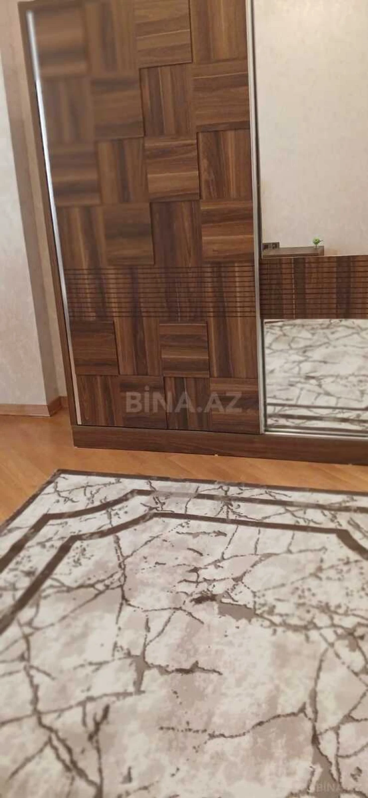 Kirayə verilir 3 otaqlı mənzil 120 m²