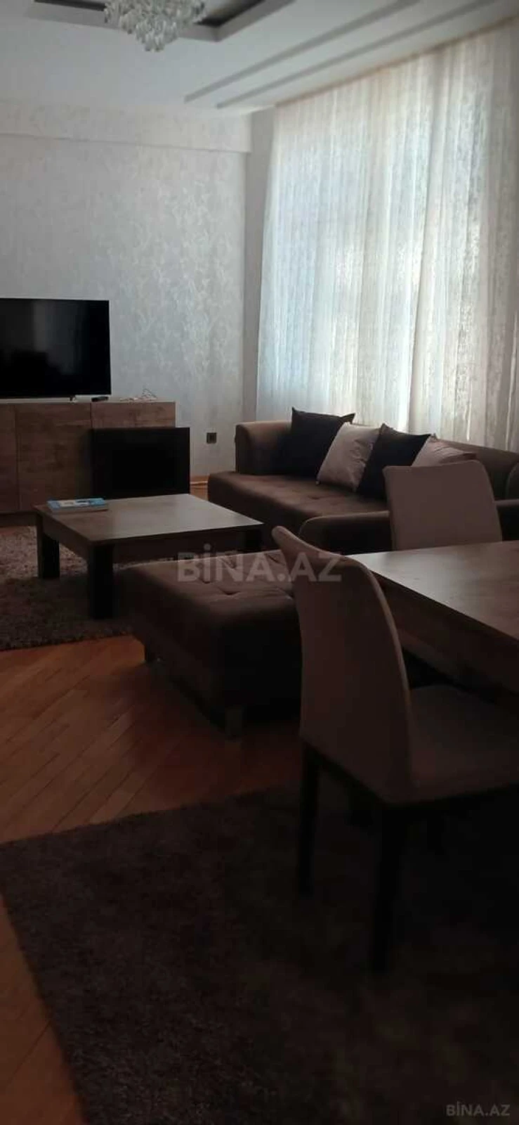 Kirayə verilir 3 otaqlı mənzil 120 m²
