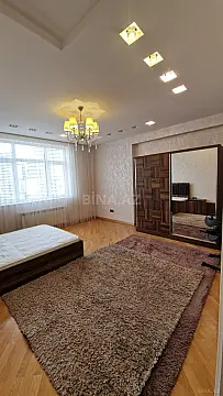 Kirayə verilir 3 otaqlı mənzil 120 m²
