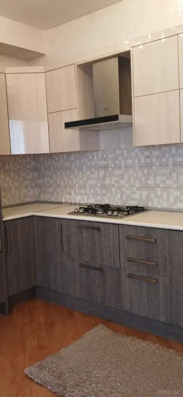 Kirayə verilir 3 otaqlı mənzil 120 m²