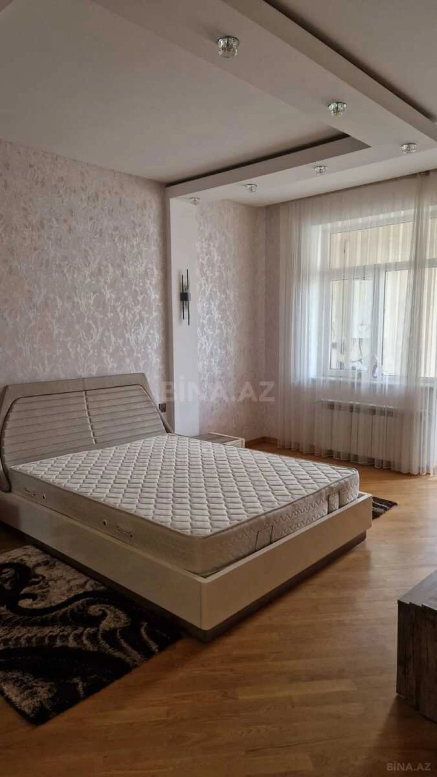 Kirayə verilir 3 otaqlı mənzil 120 m²