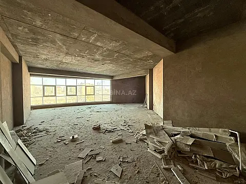 Satılır 4 otaqlı mənzil 264 m²