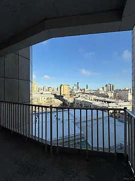 Satılır 4 otaqlı mənzil 264 m²