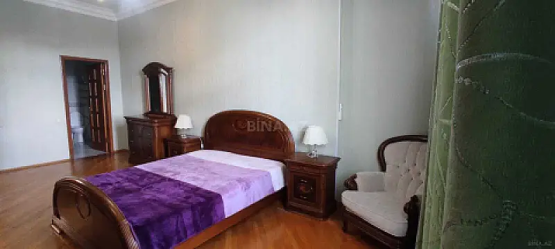 Kirayə verilir 3 otaqlı mənzil 150 m²