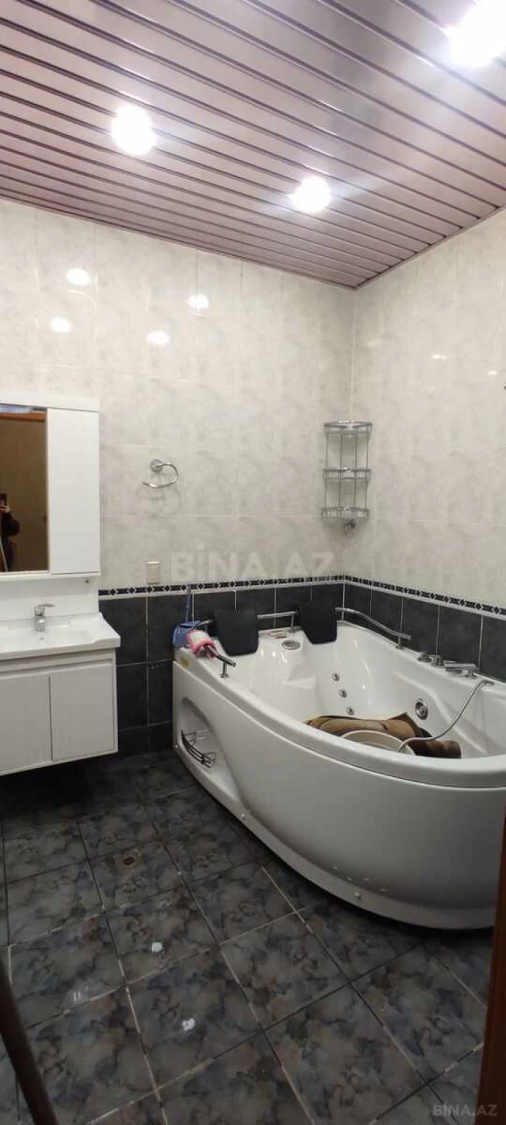 Kirayə verilir 3 otaqlı mənzil 150 m²