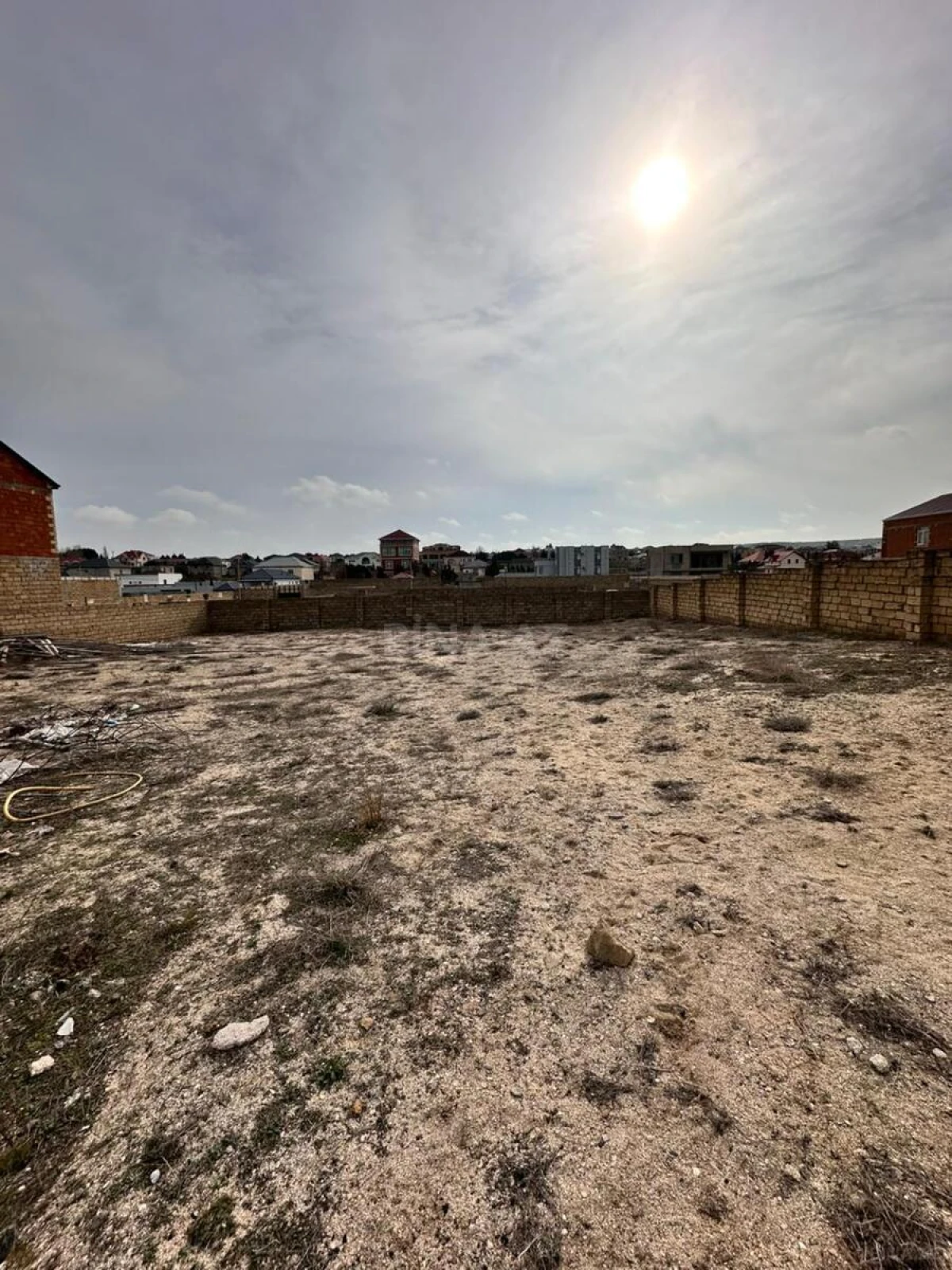 Satılır torpaq sahəsi 10 m²