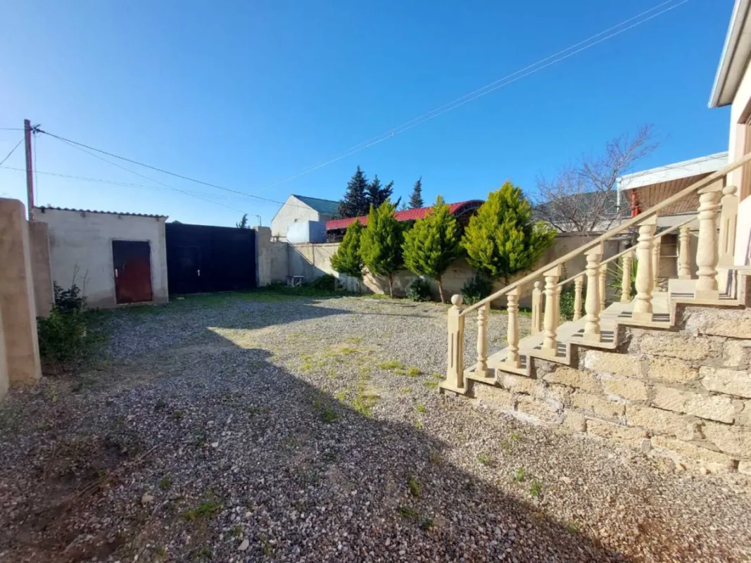 Satılır 4 otaqlı həyət evi 120 m²