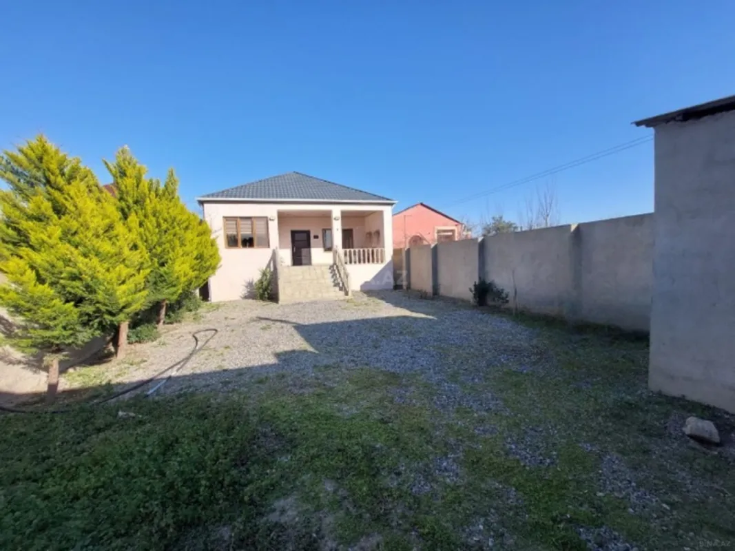 Satılır 4 otaqlı həyət evi 120 m²